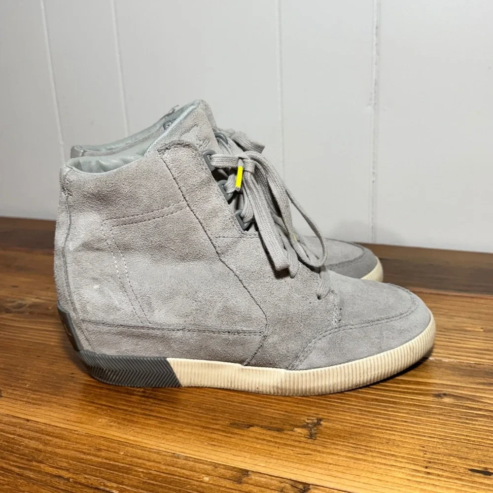 Sorel Out N About Suede Hidden Wedge Sneakers Women 8 Quarry Grey High Top Boots